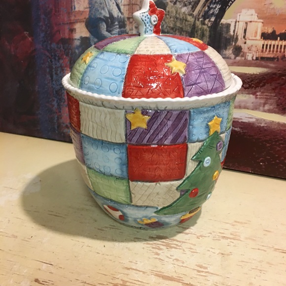 Christmas Patchwork Quilt Cookie Jar - Picture 4 of 12
